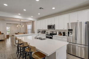 W Monroe St-014