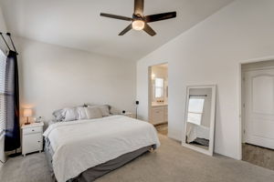 W Monroe St-022