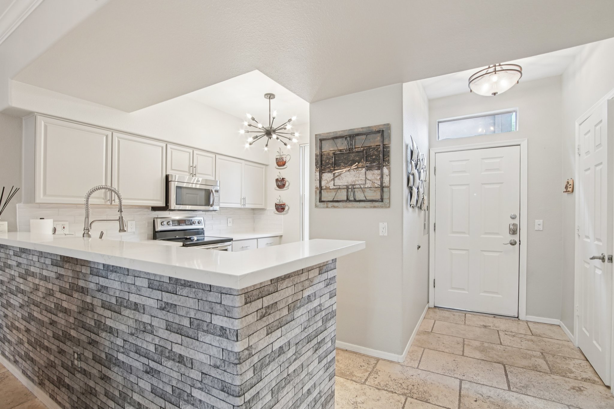 N 76th St 1104-S1909-004.jpg