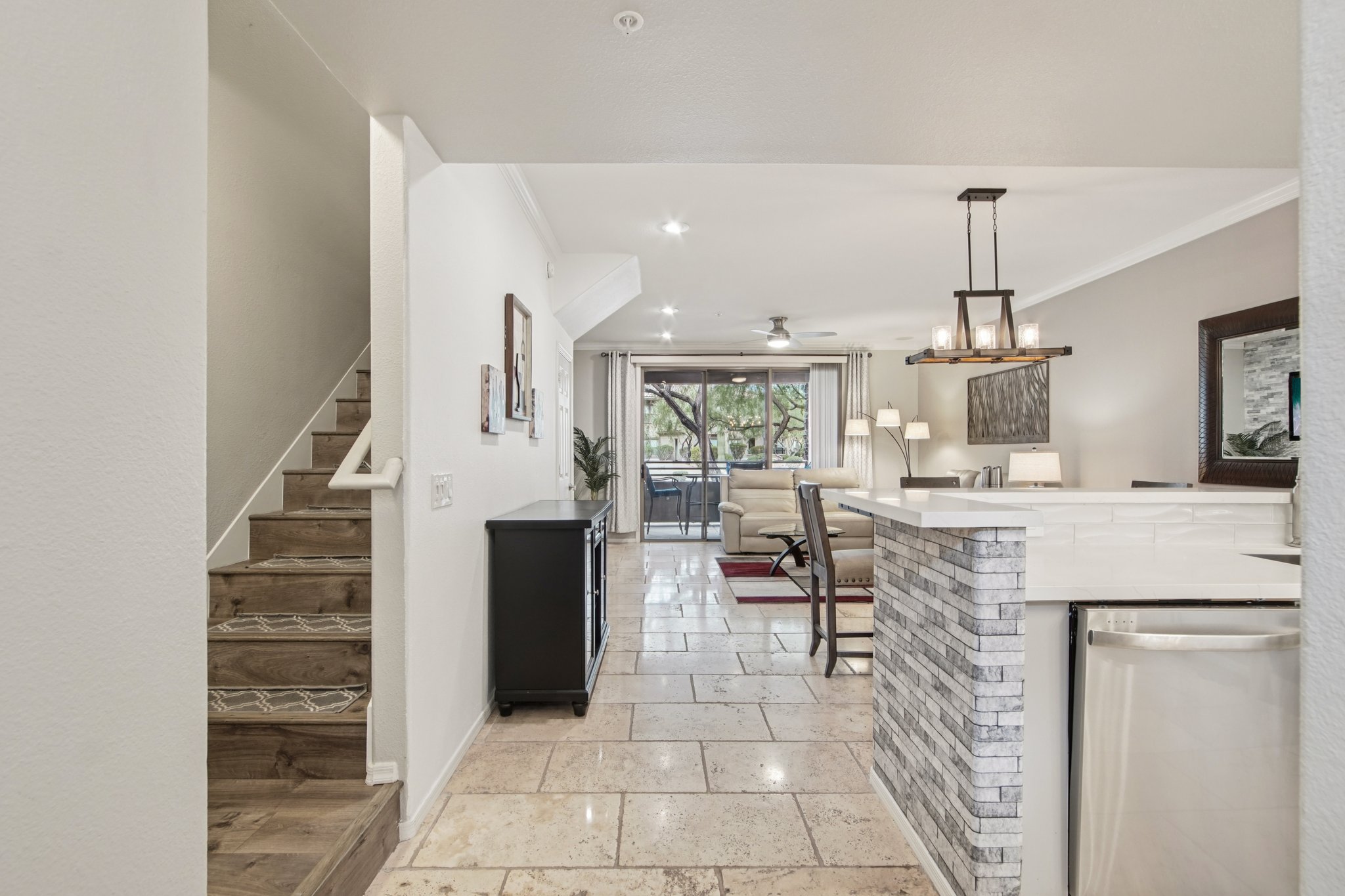 N 76th St 1104-S1909-005.jpg