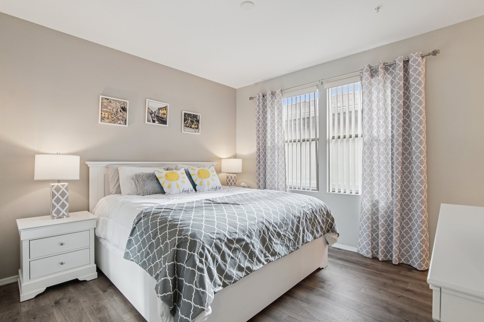 N 76th St 1104-S1909-014.jpg