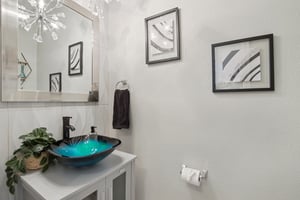 N 76th St 1104-S1909-013.jpg