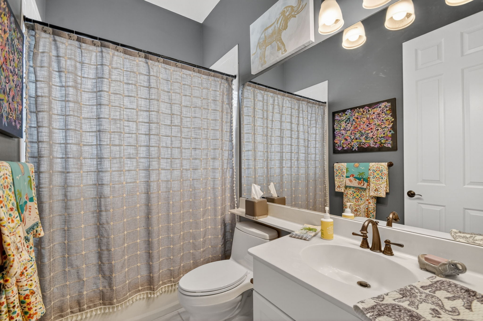  Photo 48