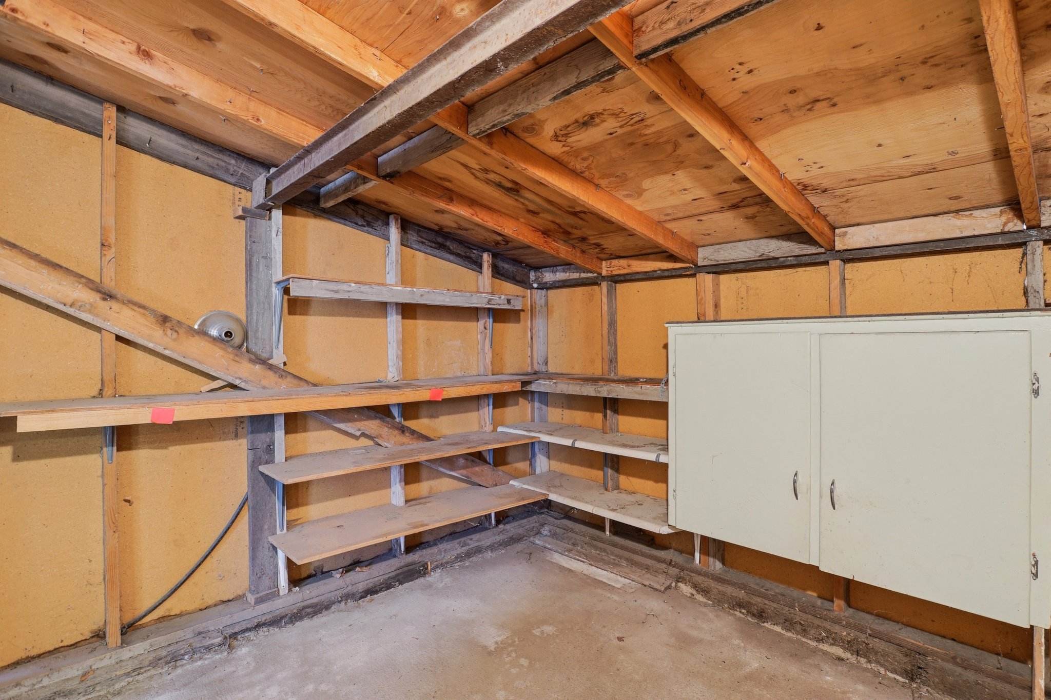 Caveman Blvd-S0502-032.jpg