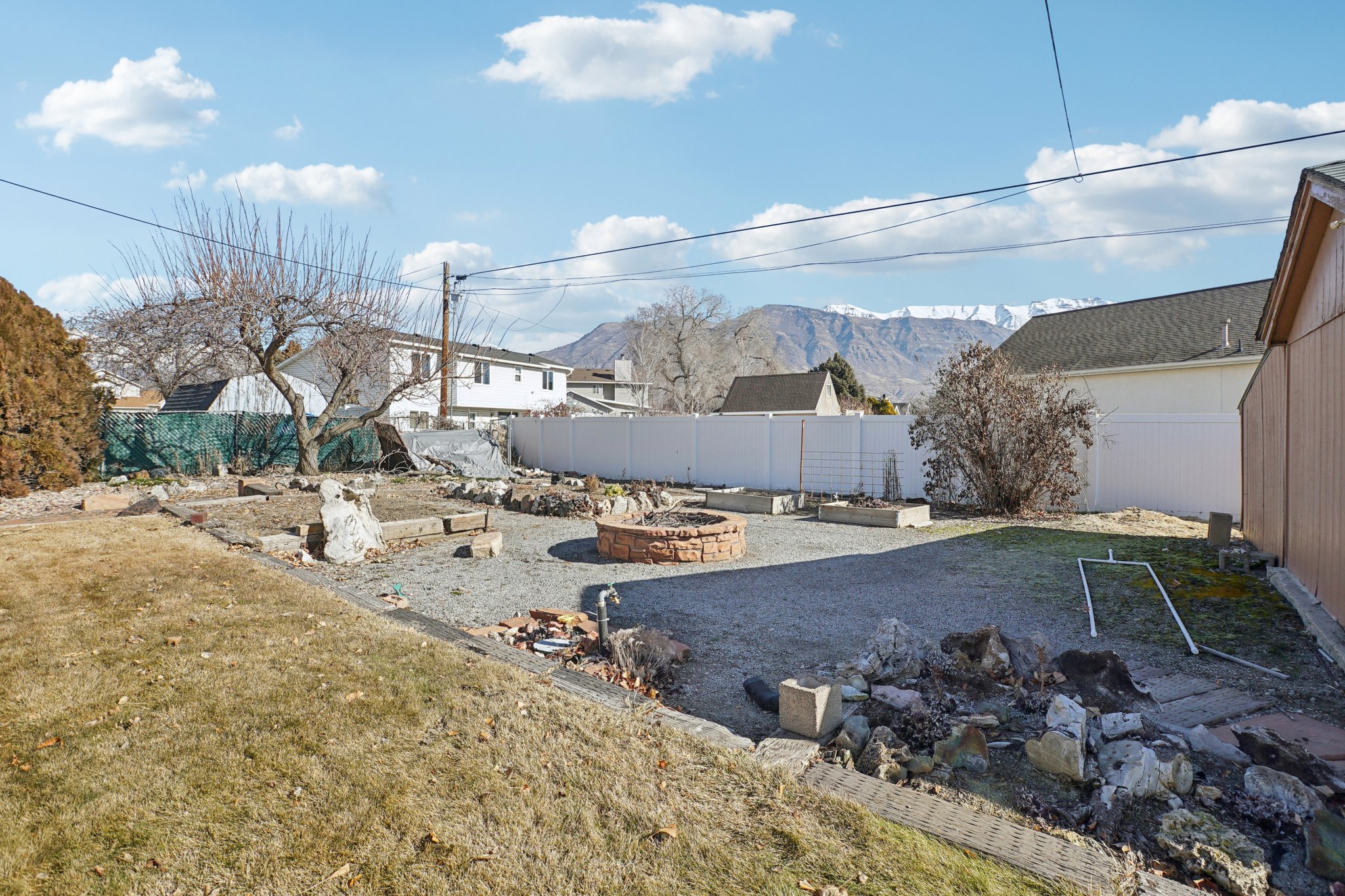 Caveman Blvd-S0502-037.jpg