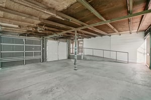 Caveman Blvd-S0502-029.jpg