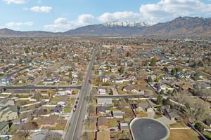 Caveman Blvd-S0502-047.jpg