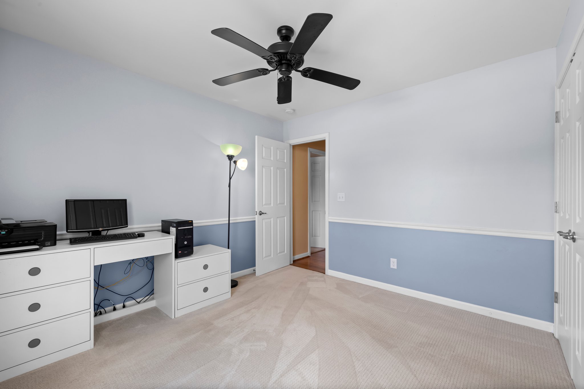  Photo 24