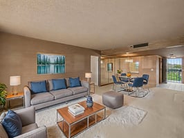 198-nw-67th-st-boca-raton-fl-usa (1) virtually staged.jpeg