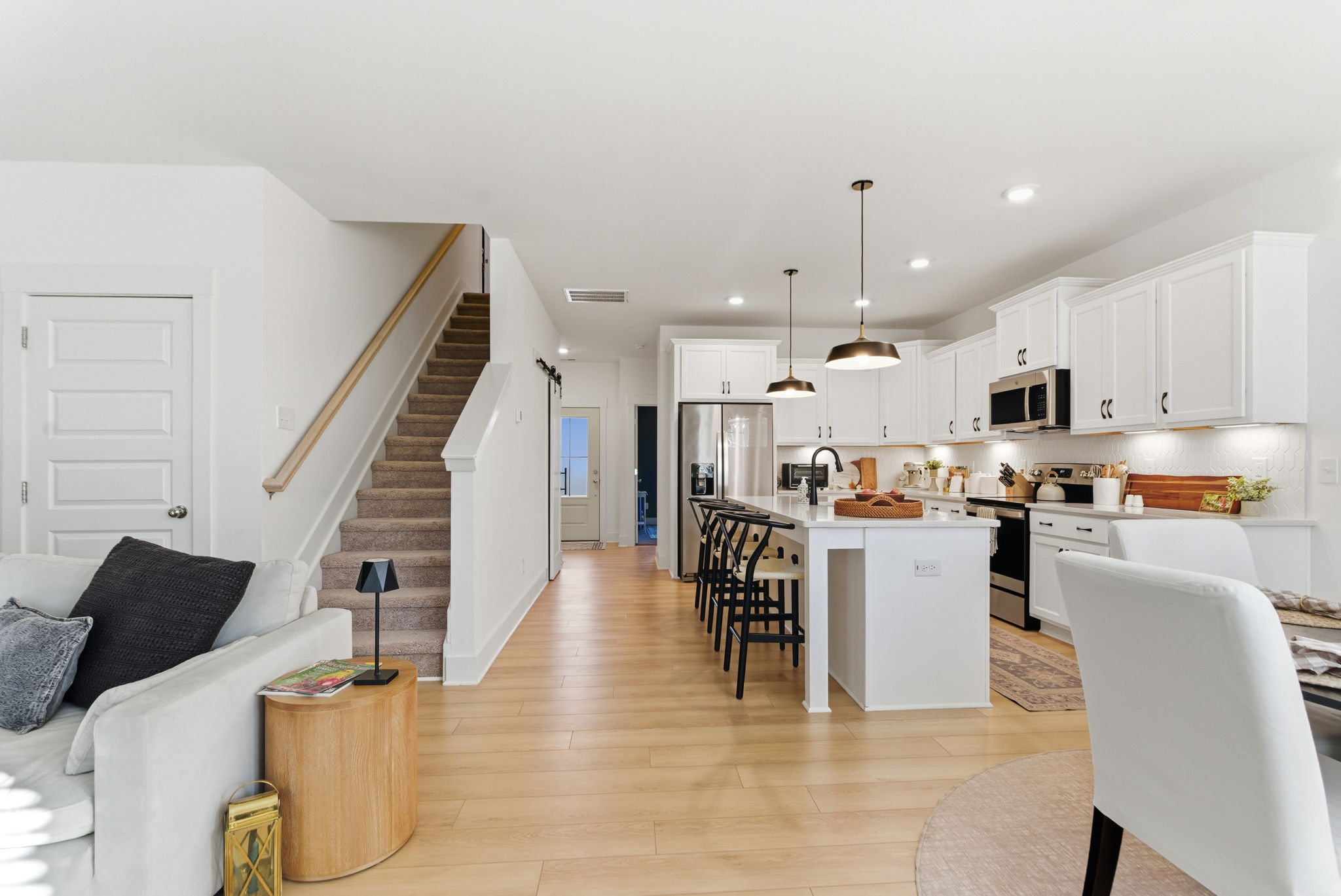 198 Retreat Drive-24