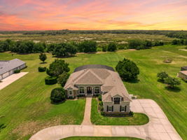 Welcome to Ranch Club living