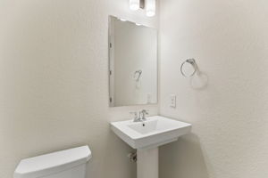  Photo 37