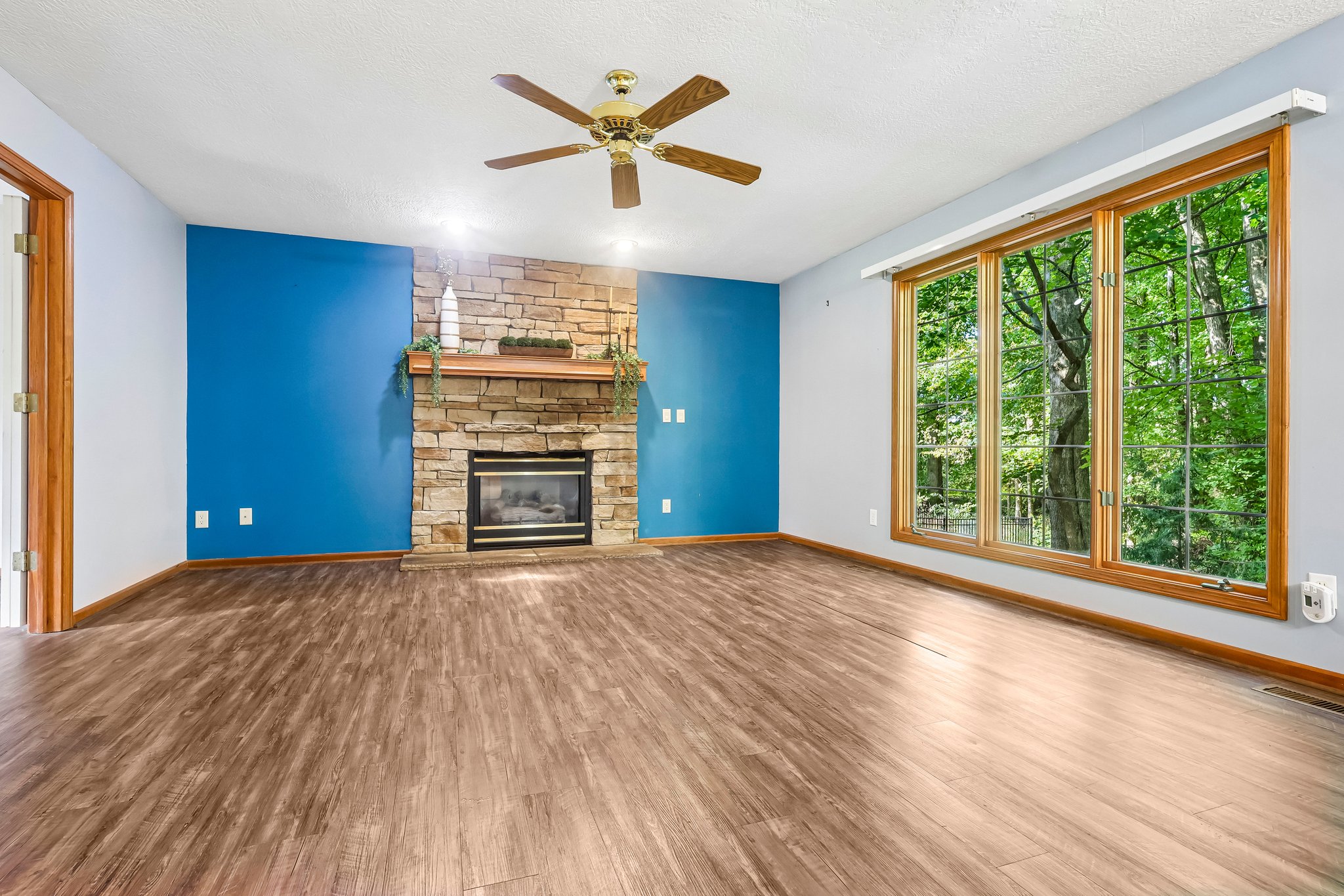 Fairway Dr-S0610-008.jpg