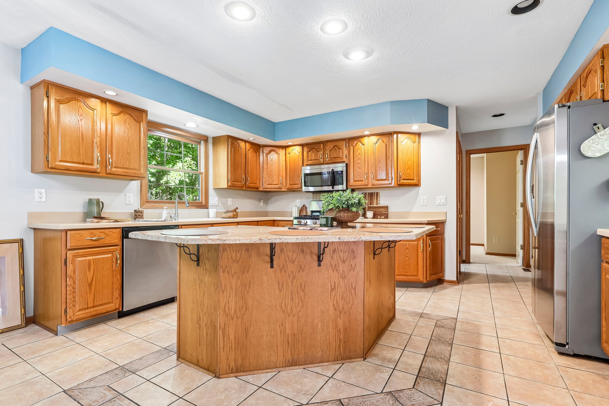 Fairway Dr-S0610-015.jpg