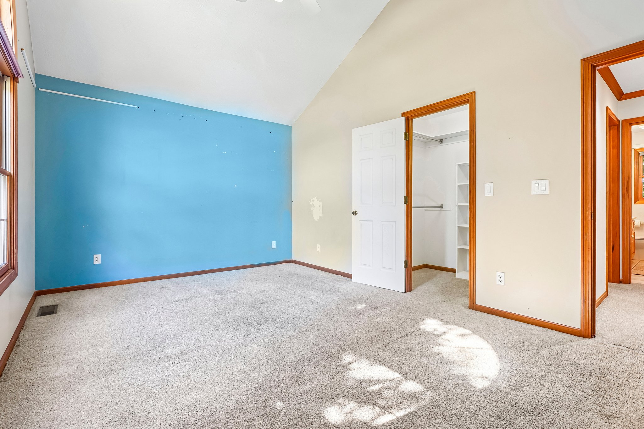 Fairway Dr-S0610-029.jpg