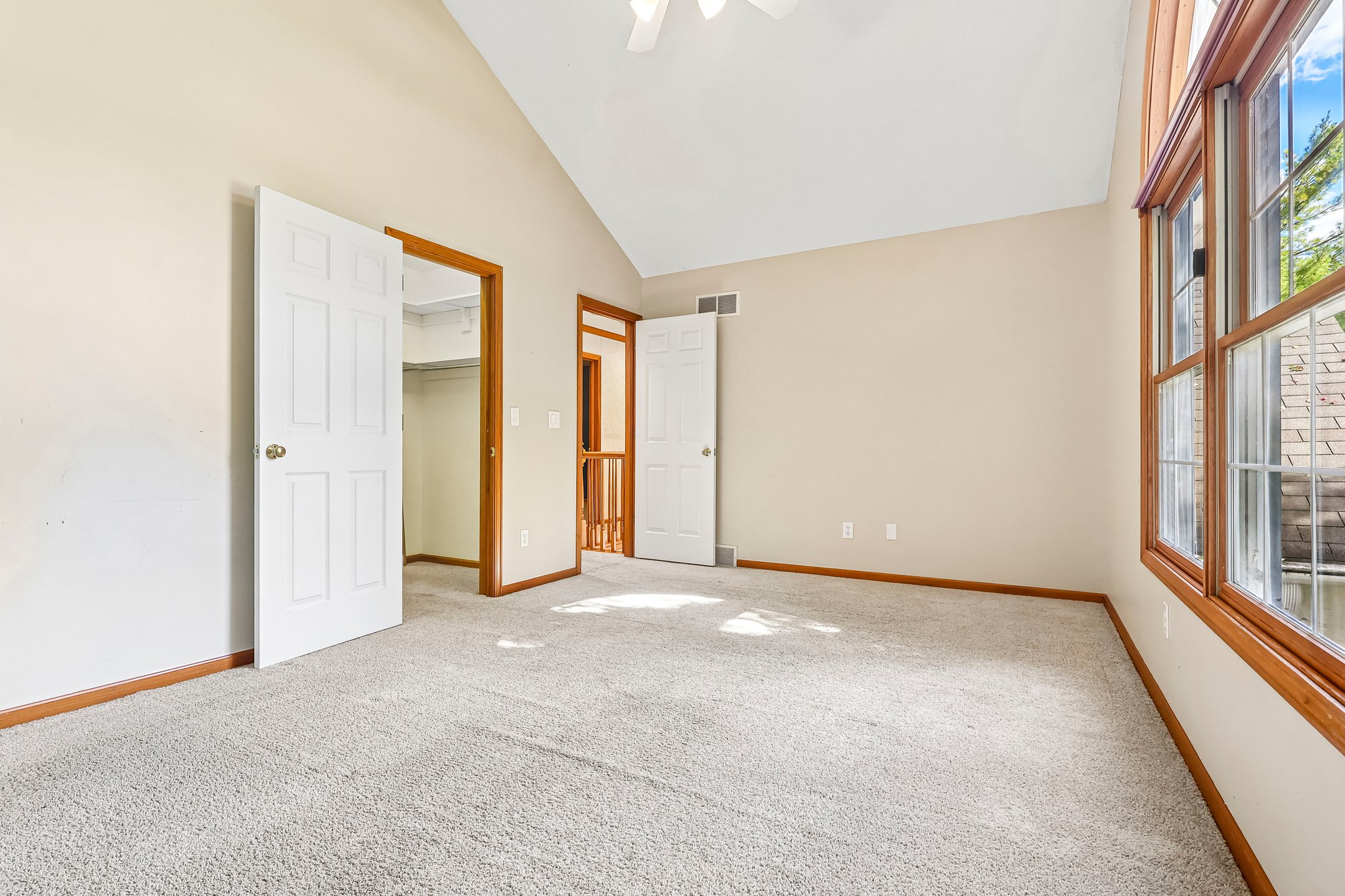 Fairway Dr-S0610-030.jpg