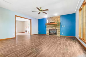 Fairway Dr-S0610-009.jpg