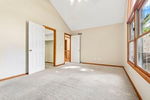 Fairway Dr-S0610-030.jpg