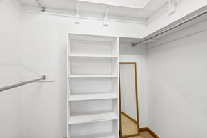 Fairway Dr-S0610-031.jpg