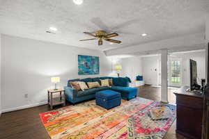 45. 19812 Meredith Dr.jpg