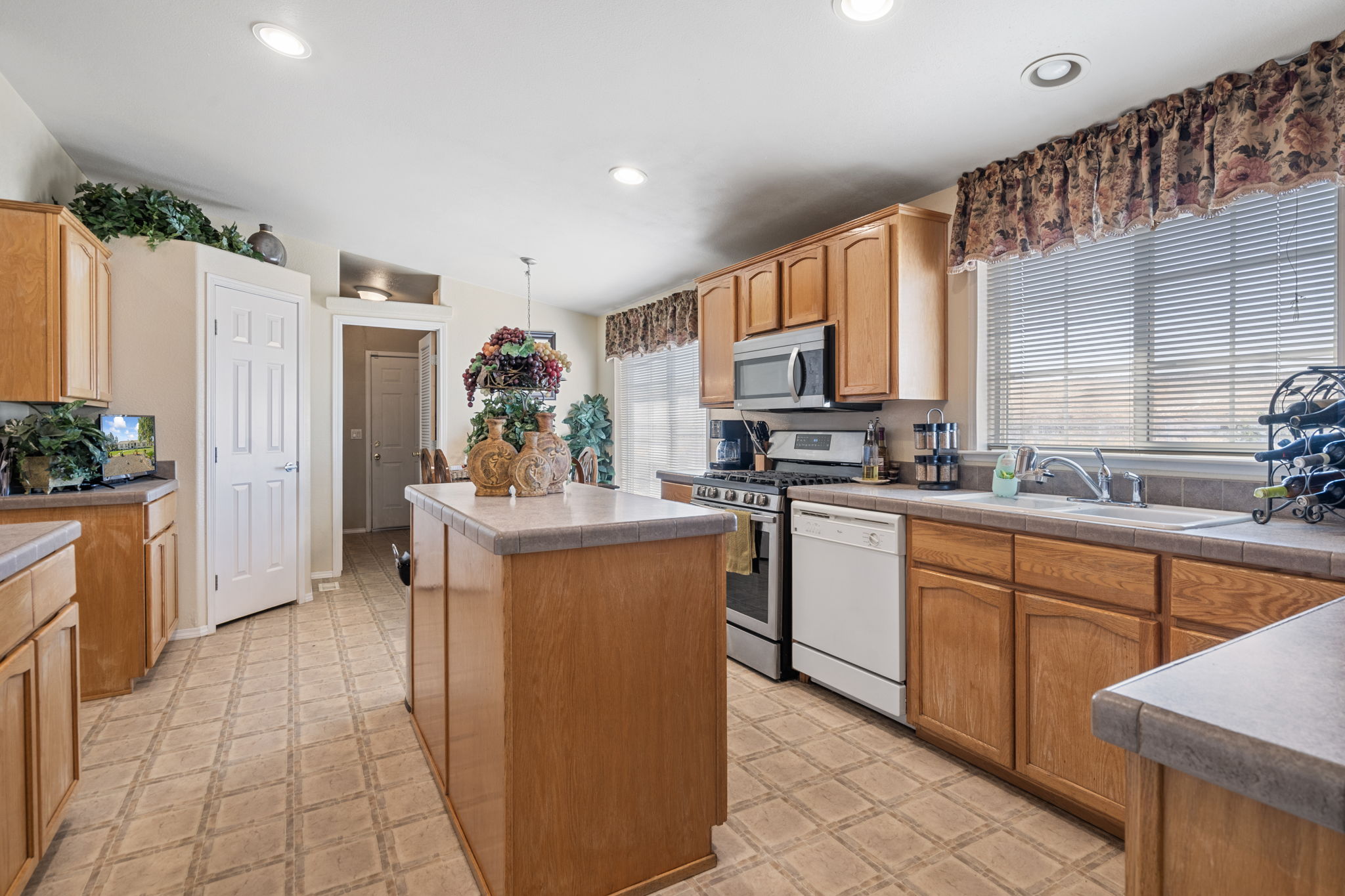 19814 19814 W Grant Line Road, Mountain House, CA 95391 | K-Robb Designs