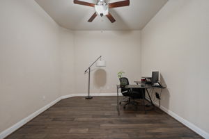 Photo 31