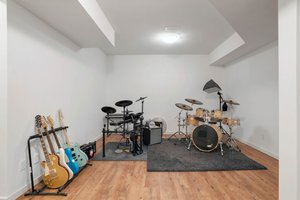  Photo 36