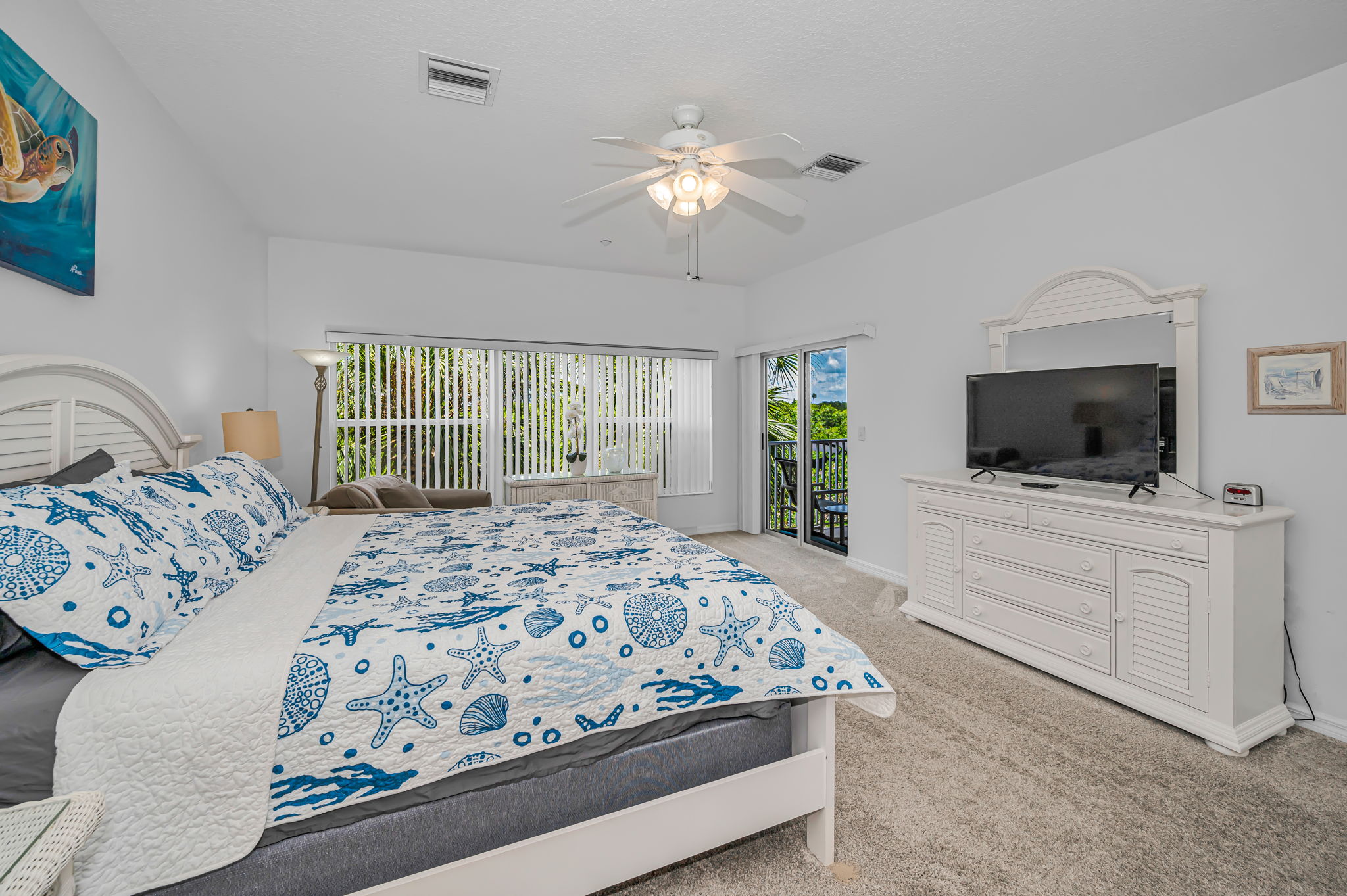 Primary Bedroom1b