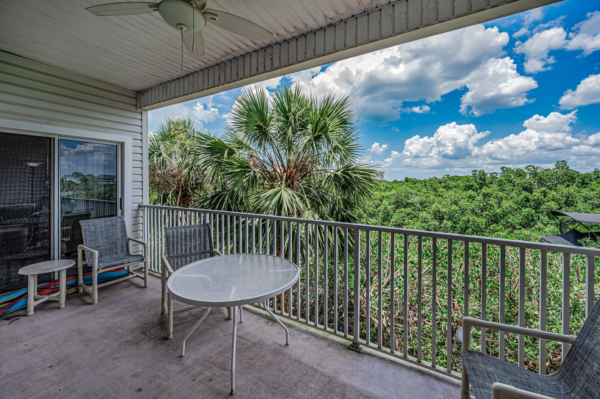 Balcony5