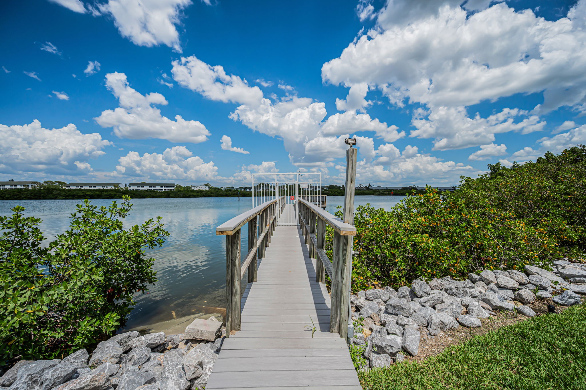 12b-Dock
