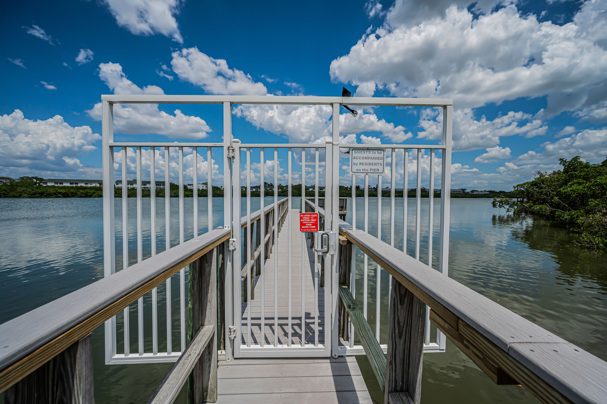 13-Dock