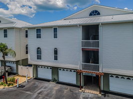 Front Exterior27
