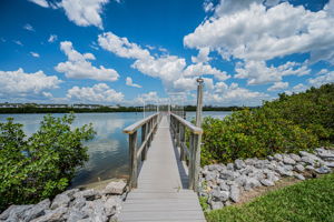 12b-Dock