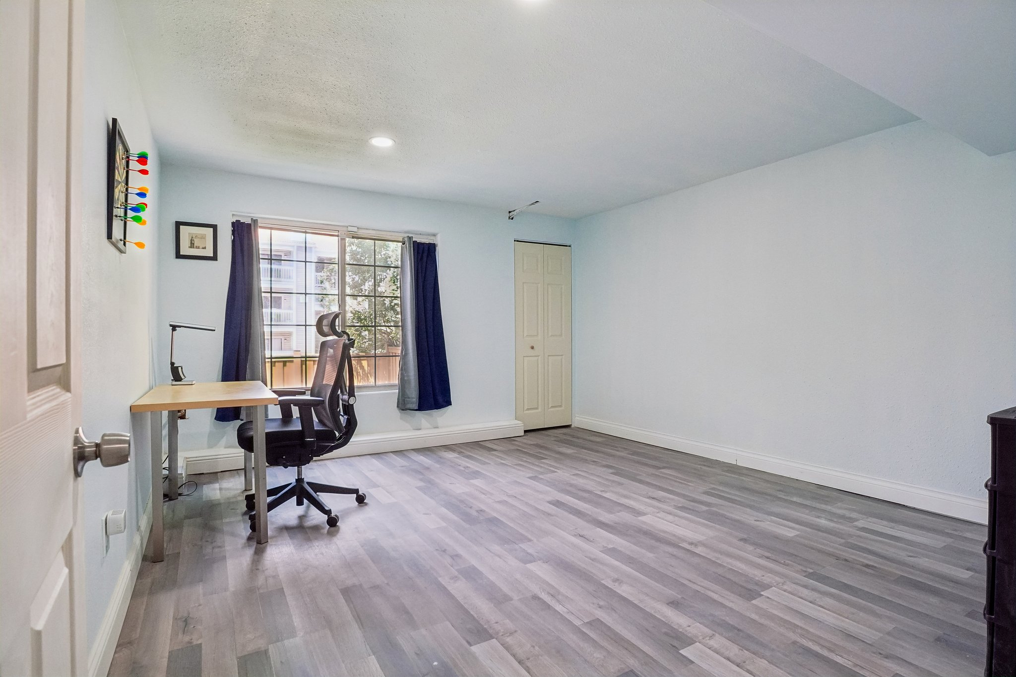 S Xenia Way-S2406-035.jpg