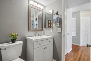 S Xenia Way-S2406-020.jpg