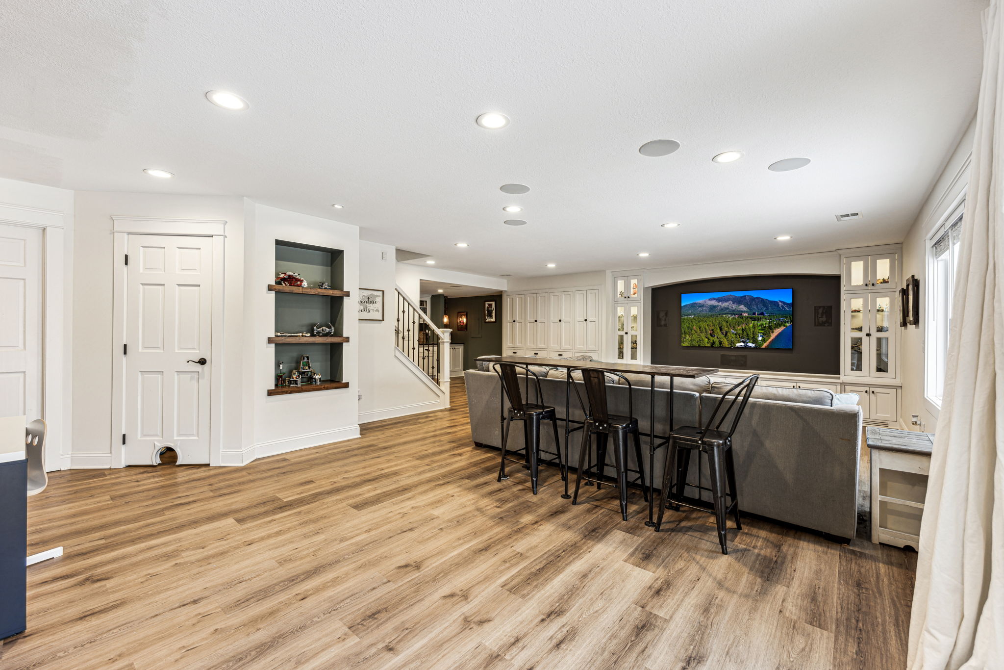 19_Interior