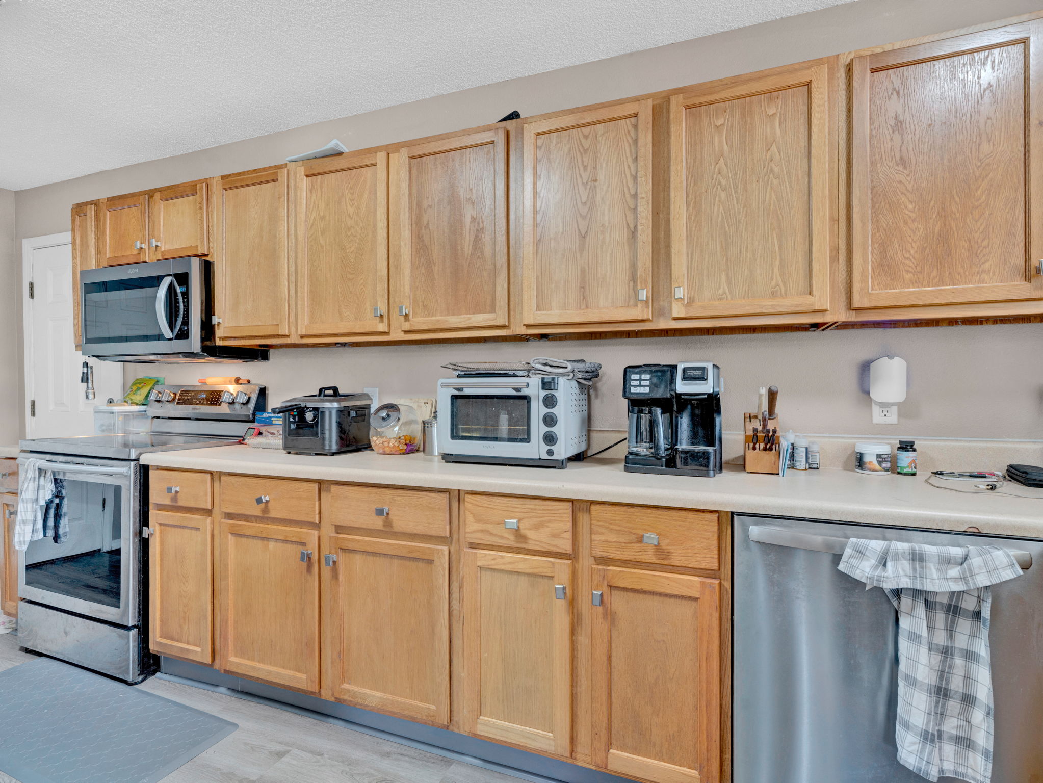 1984 Ambassador Dr 5