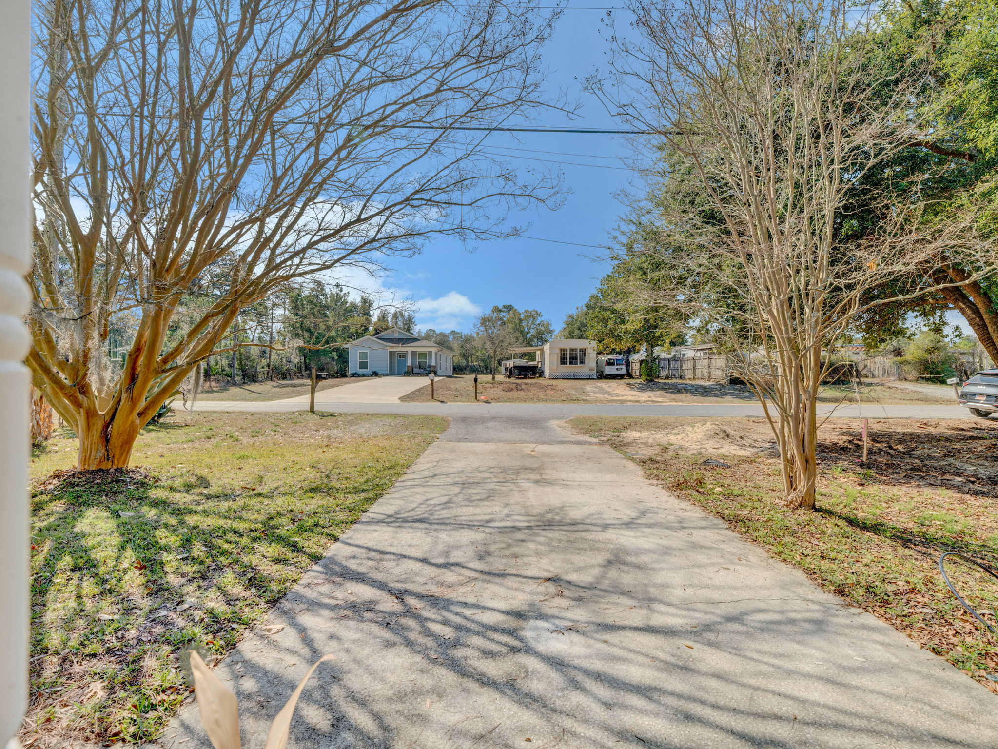 1984 Ambassador Dr 23