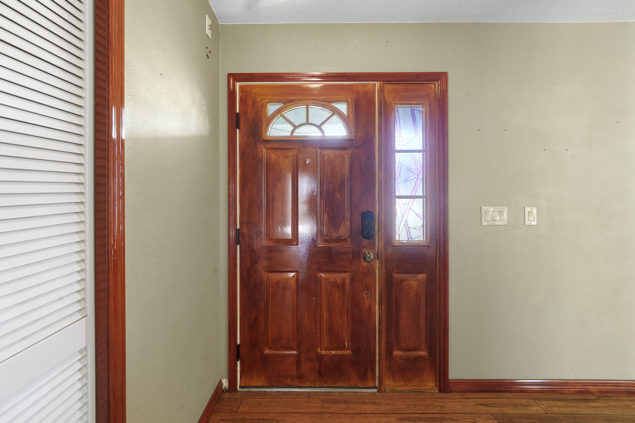  Photo 46