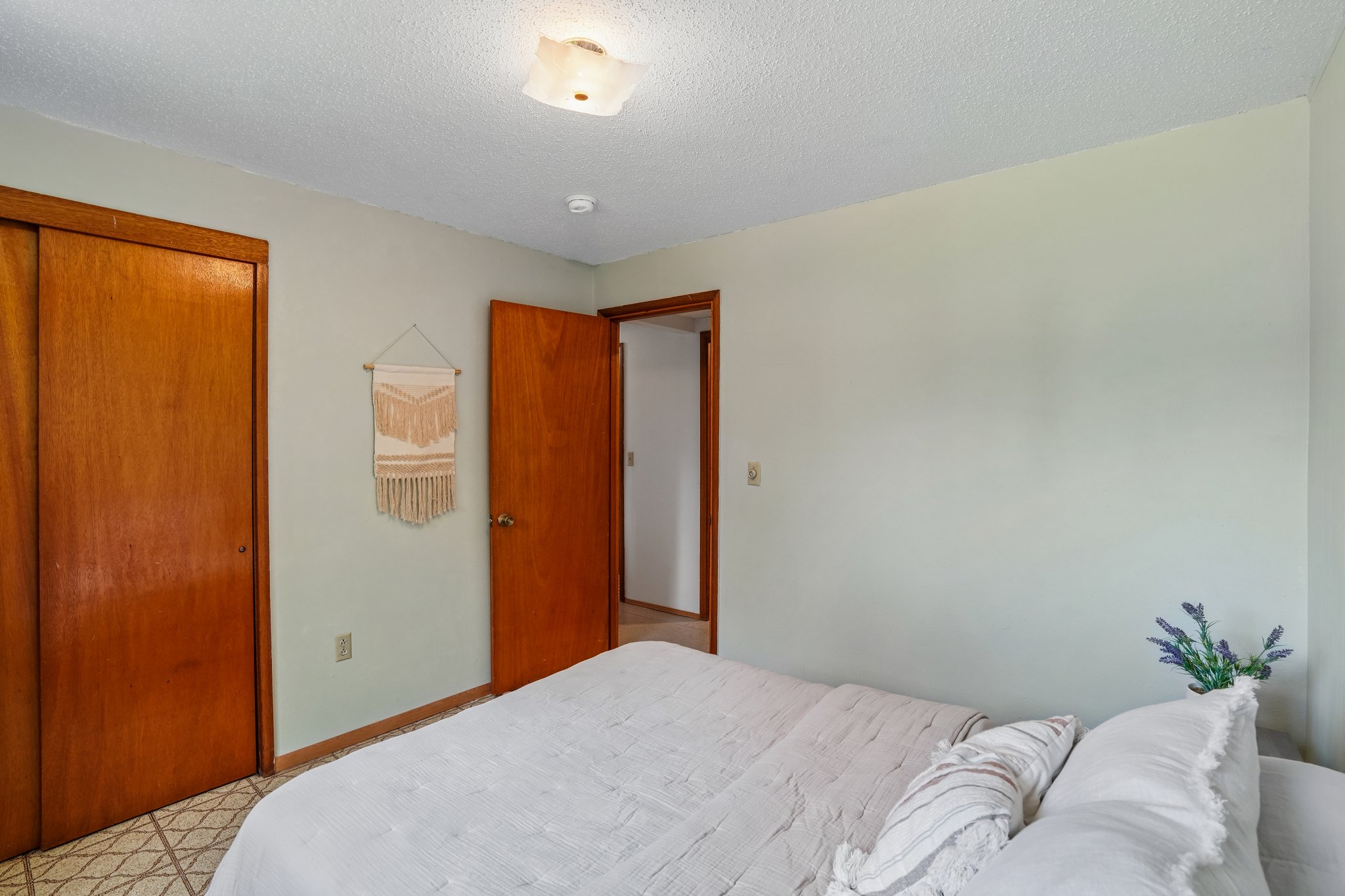 105th Ave-S1606-021.jpg