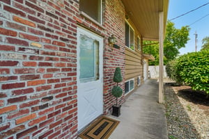 105th Ave-S1606-004.jpg