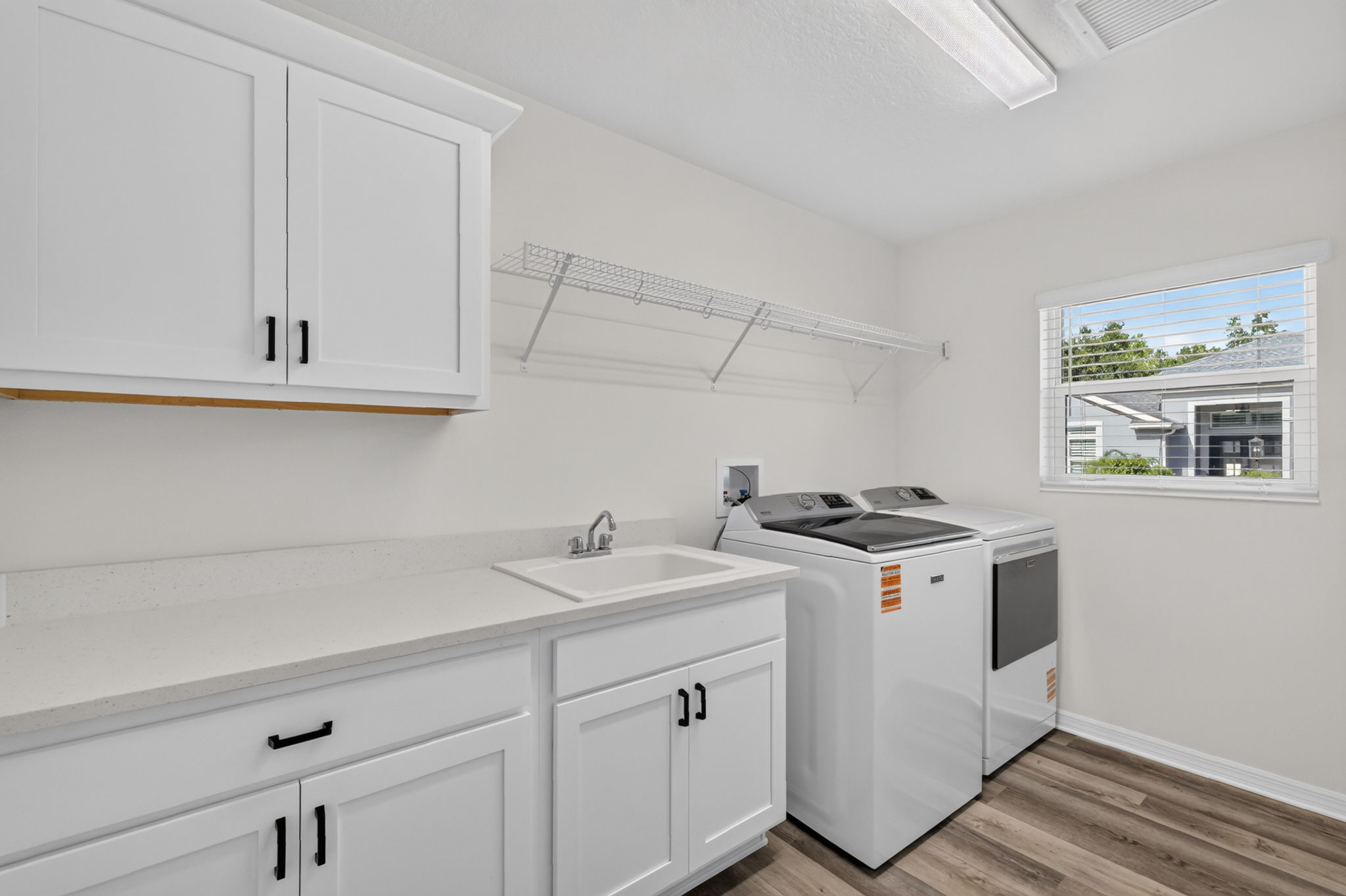 Interior Laundry/Butler Pantry