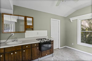  Photo 36
