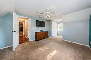 Upper Level Bedroom2b