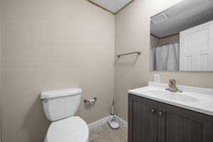  Photo 40