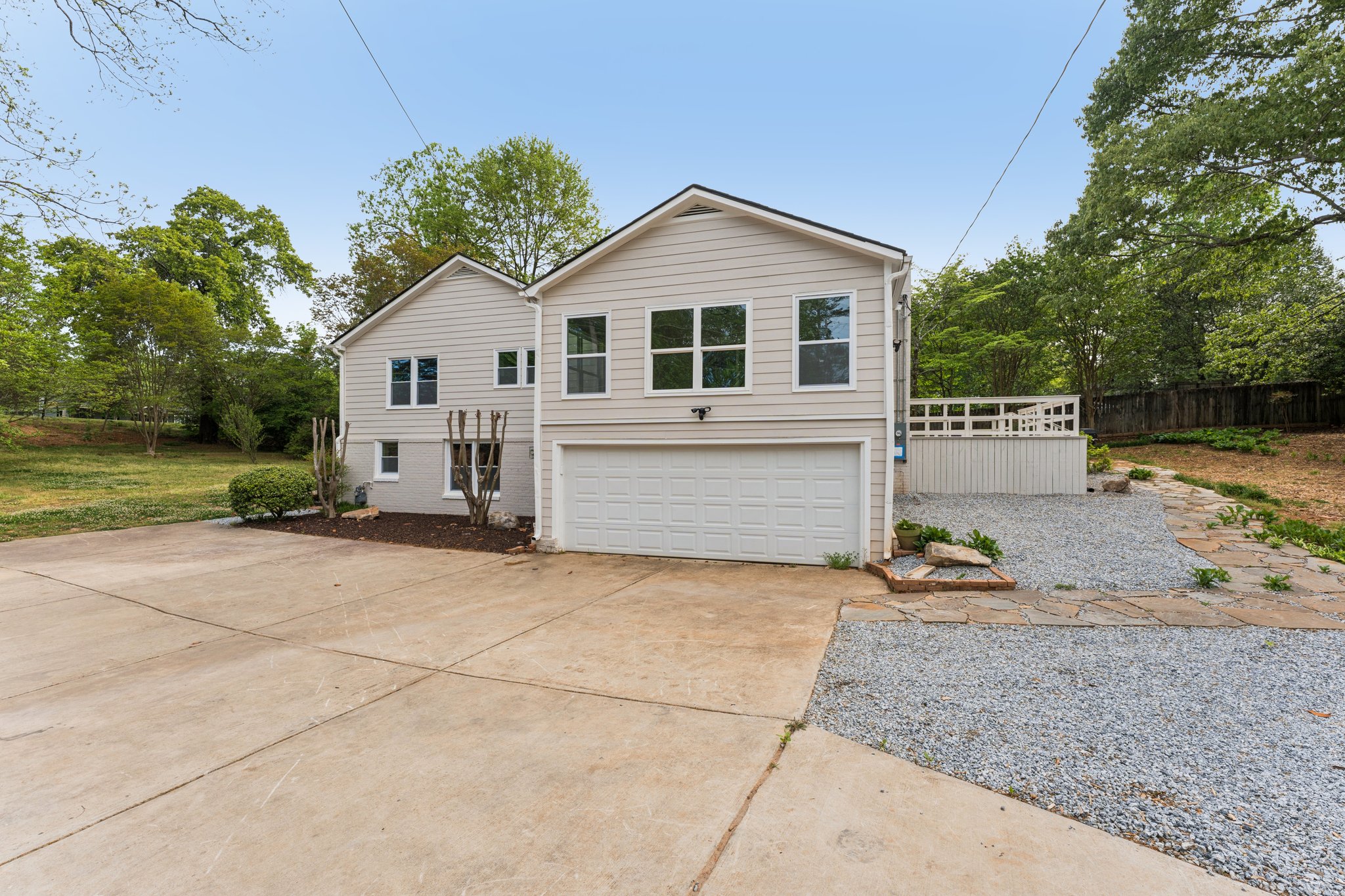 Mount Vernon Rd-S1404-002.jpg