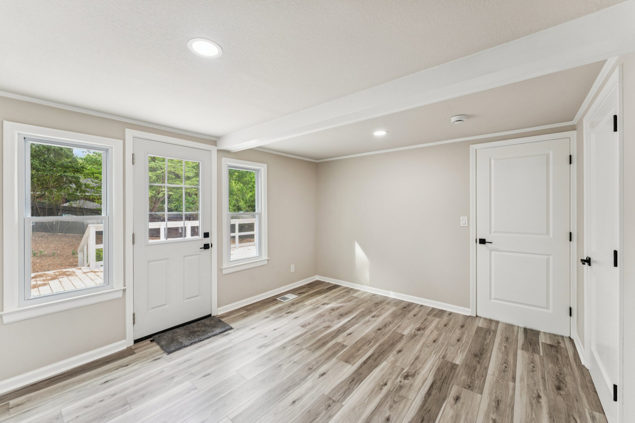 Mount Vernon Rd-S1404-032.jpg