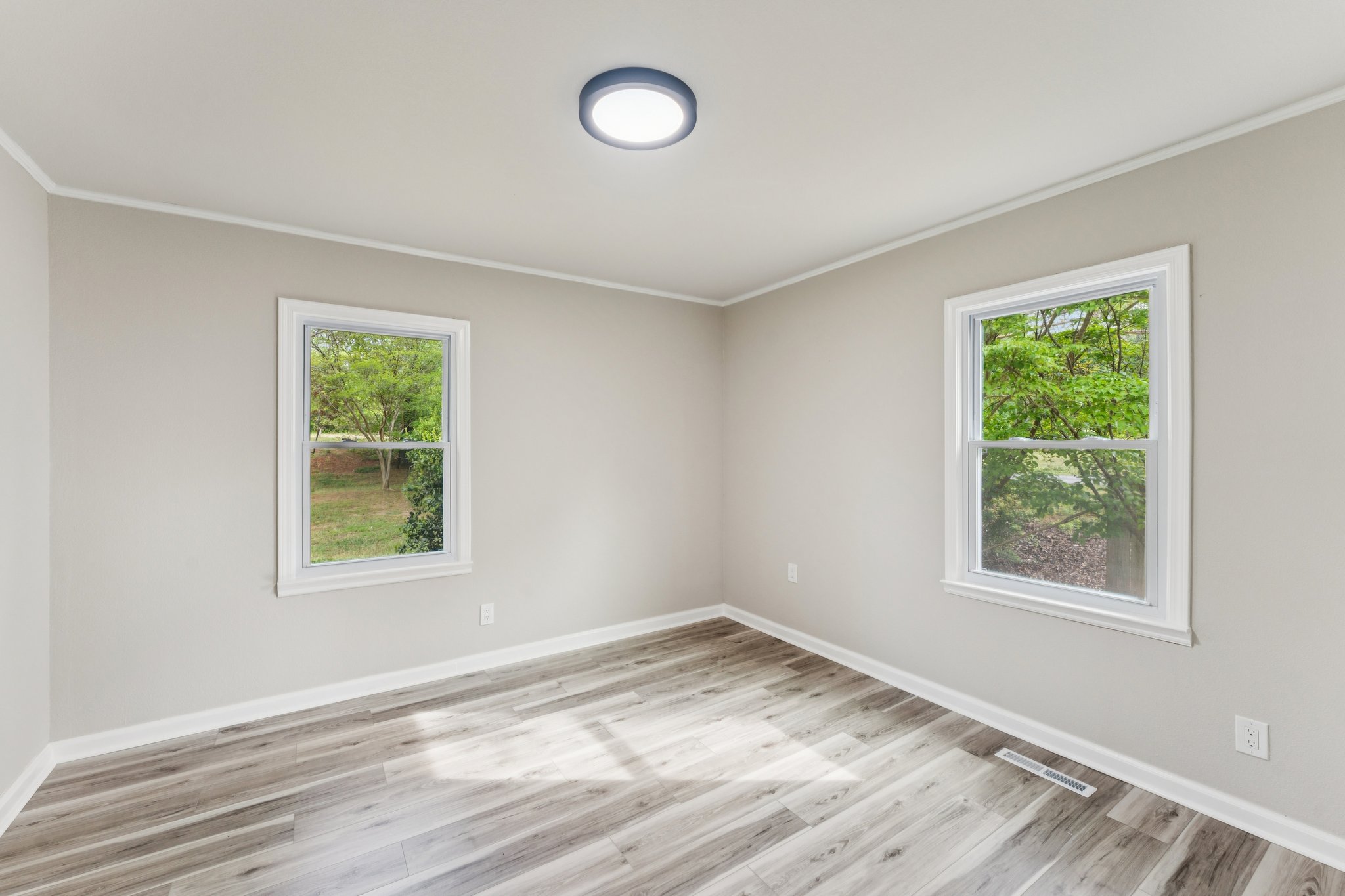 Mount Vernon Rd-S1404-035.jpg