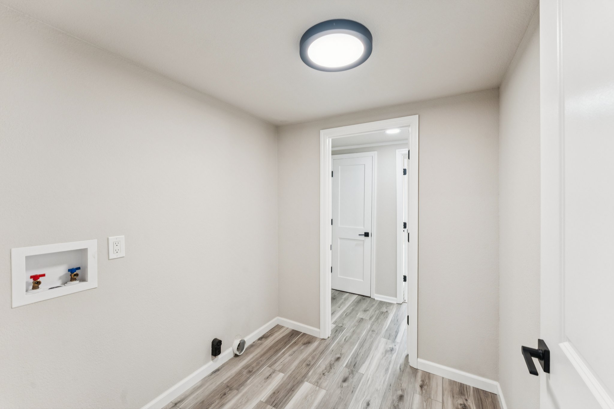 Mount Vernon Rd-S1404-044.jpg