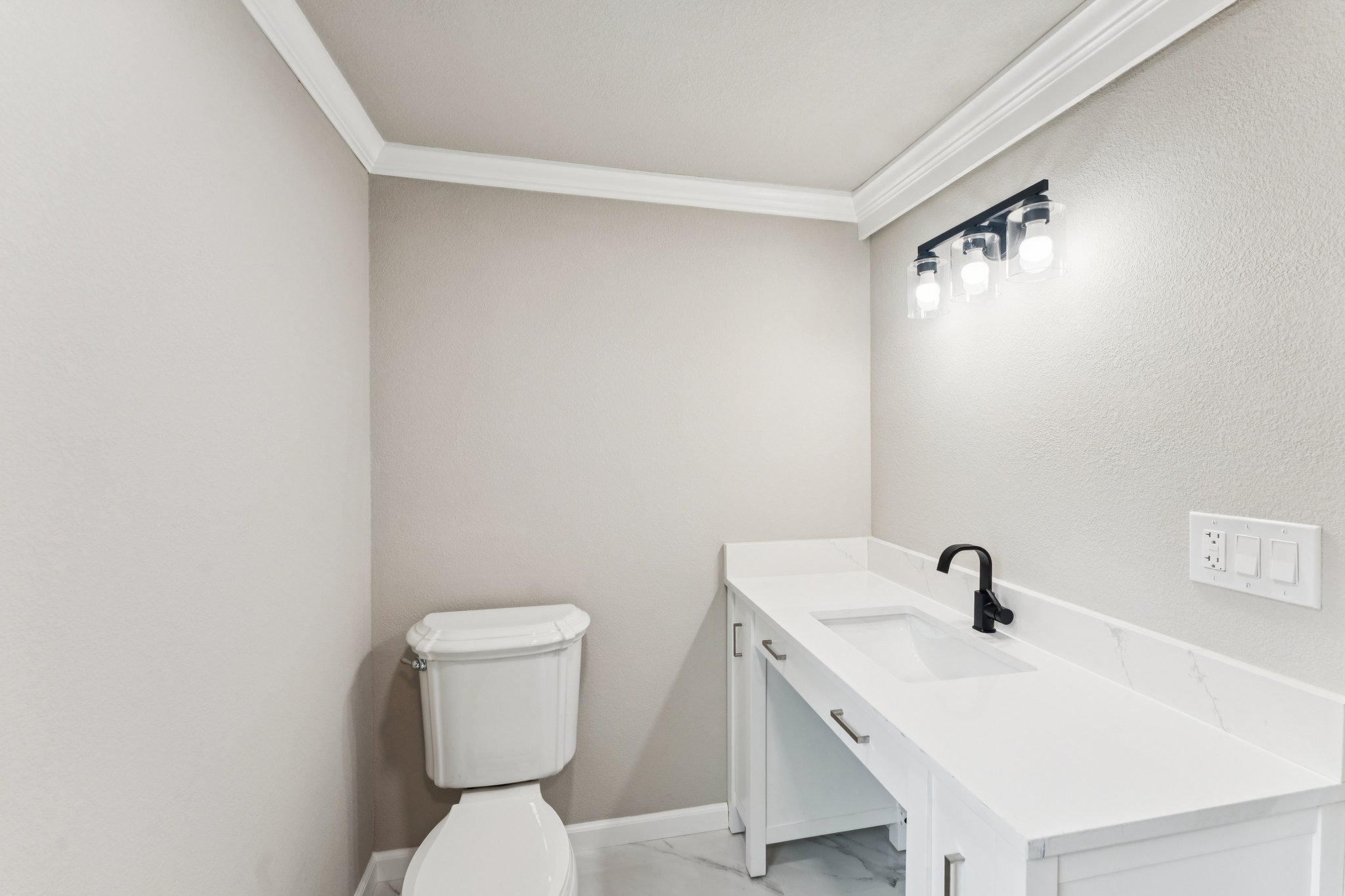 Mount Vernon Rd-S1404-049.jpg